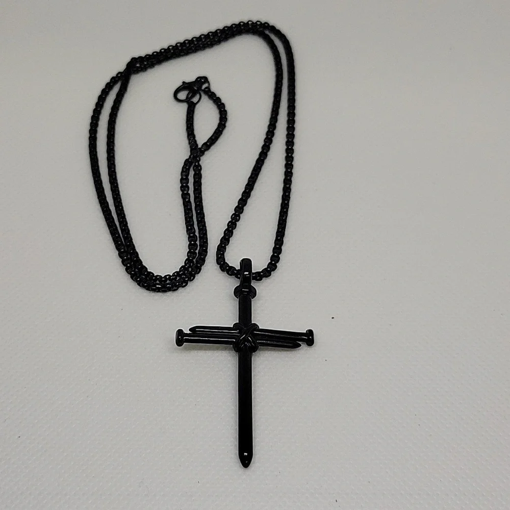 Nail Designed Cross Black 24